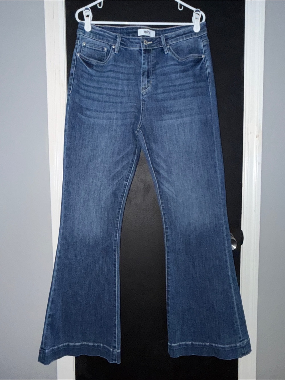 mica denim Stretch Flare High Rise Jeans Size: 31 Inseam: 32”